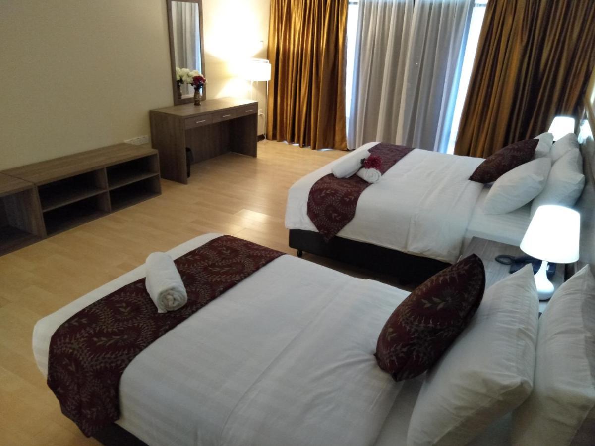 Temu Primula Hotel Kampong Seberang Timor Buitenkant foto
